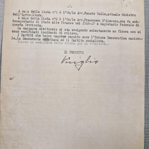 Comunicazione della Prefettura di Potenza, firmata dal Prefetto Virgilio, indirizzata all’Ufficio dell’Ispettorato Generale del Ministero dell’Interno di Napoli, nella persona di Luigi delli Santi Gonzaga Cimaglia, con la quale si trasmettono i risultati del referendum istituzionale e dell’elezione dell’Assemblea costituente nei collegi di Potenza e Matera. Potenza, 10/06/1946
Prefettura, Gabinetto, II versamento, II elenco, III Categoria, Elezioni dei deputati all’Assemblea costituente, b. 3, f. 13
